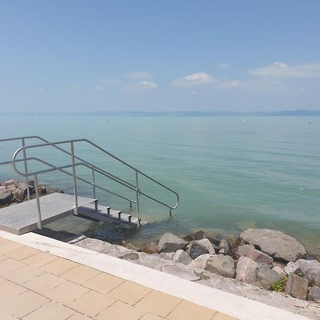 Balaton Lakeside Residence Siófok Exteriör bild