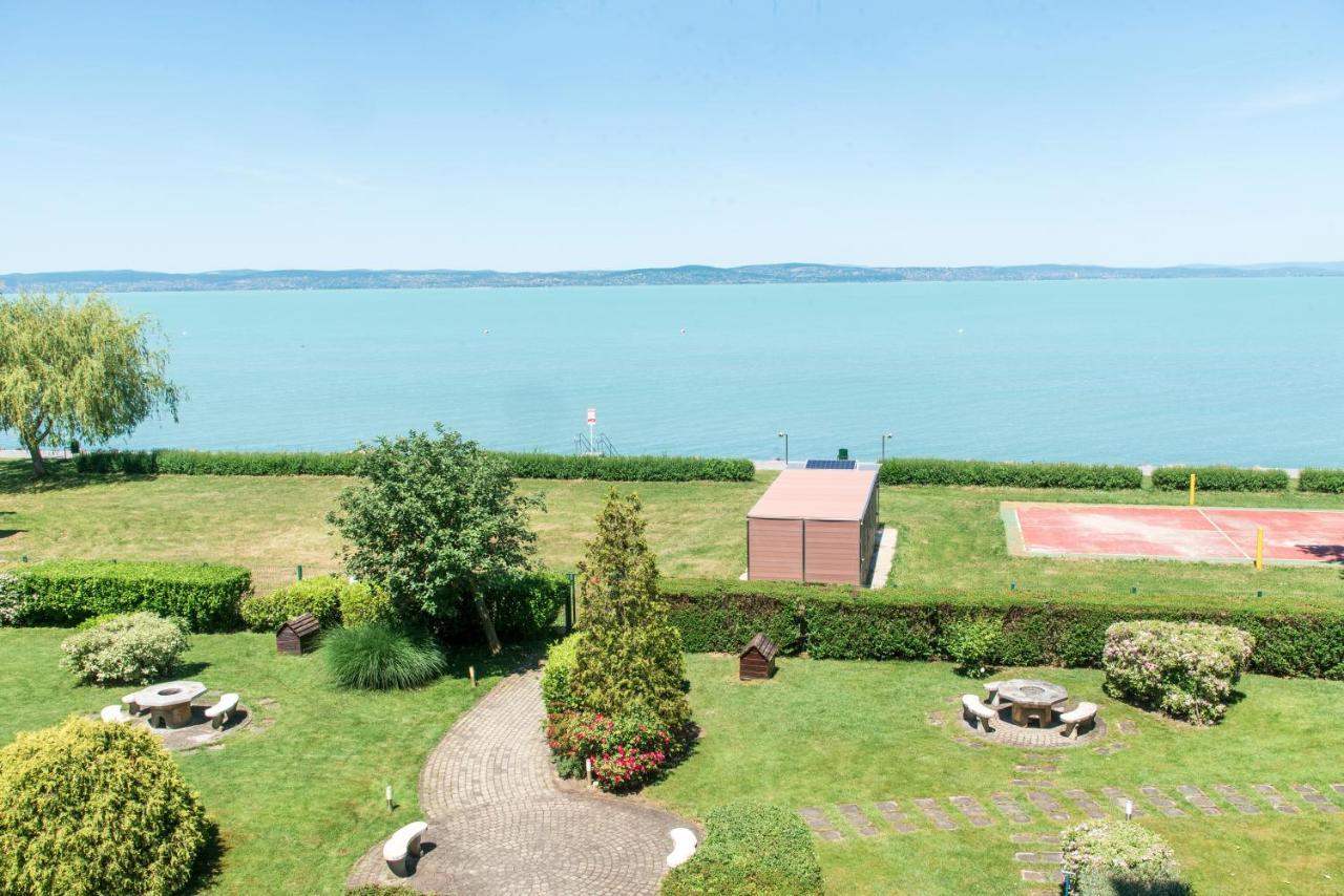 Balaton Lakeside Residence Siófok Exteriör bild